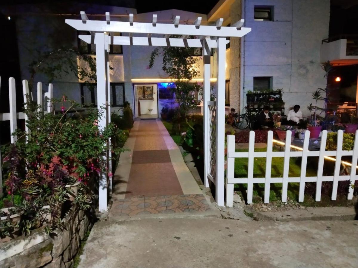 קודאיקנאל Hotel Seven Roads מראה חיצוני תמונה