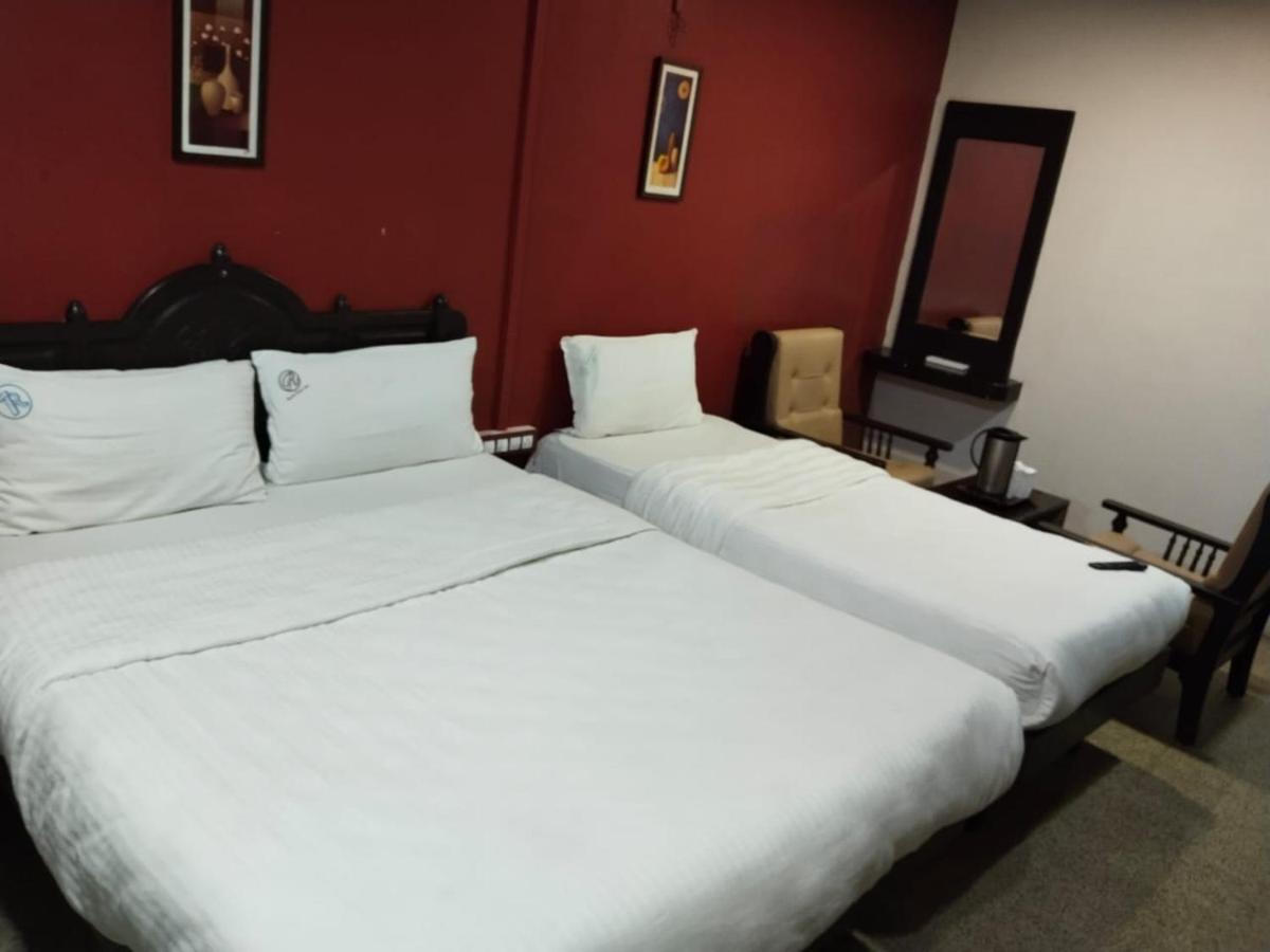 קודאיקנאל Hotel Seven Roads מראה חיצוני תמונה